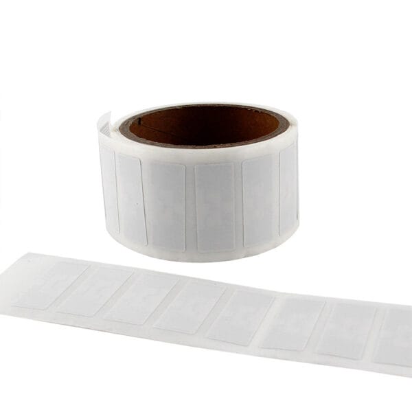 Etiqueta RFID de dupla frequência cosida para têxteis