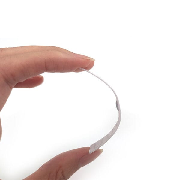 Etiqueta RFID para lavandaria de têxteis para uniformes hospitalares